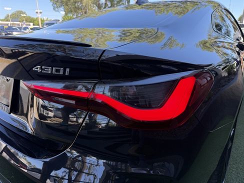 Used 2022 BMW 430i Coupe w/ M Sport Package RWD image 12