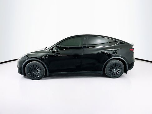 Used 2023 Tesla Model Y Long Range image 4