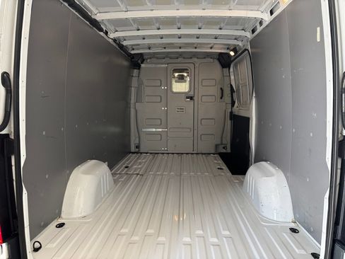 Used 2019 Mercedes-Benz Sprinter 4x4 144 image 32
