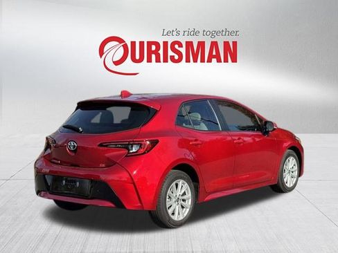 Used 2024 Toyota Corolla SE image 2