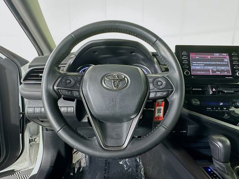 Used 2023 Toyota Camry SE FWD image 14