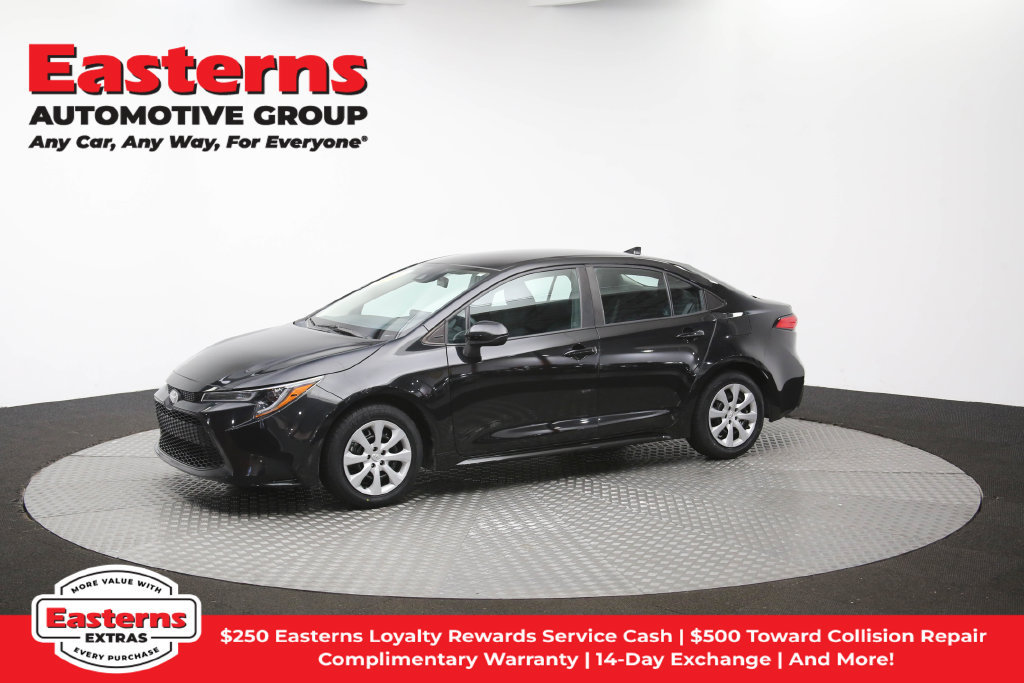 Used 2021 Toyota Corolla LE w/ Carpet Mat Package (TMS) FWD image 60