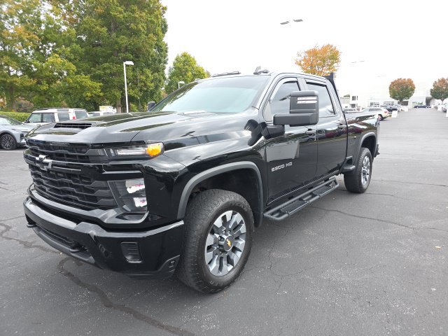 Used 2024 Chevrolet Silverado 2500 Custom w/ Custom Value Package AWD/4WD image 11