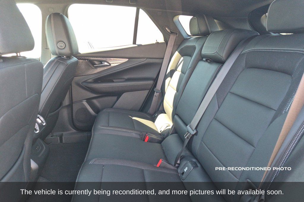 Used 2024 Chevrolet Blazer EV LT AWD/4WD image 12