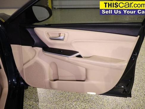 Used 2015 Toyota Camry XLE image 31