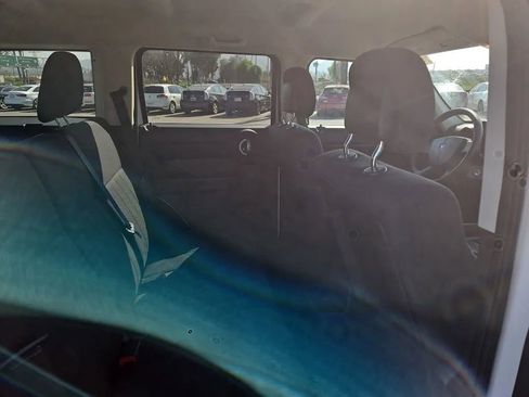 Used 2011 Dodge Nitro Heat image 16