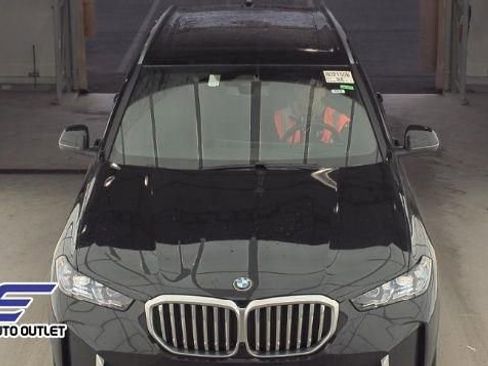 Used 2024 BMW X5 xDrive40i w/ Premium Package AWD/4WD image 9