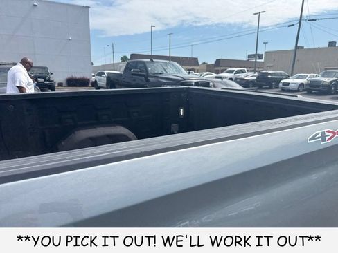 Used 2023 Chevrolet Silverado 1500 Custom AWD/4WD image 9