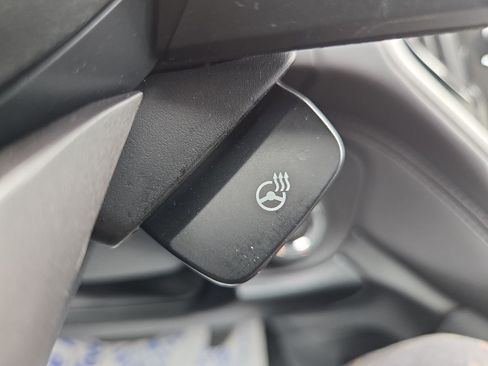 Certified 2025 Subaru Outback Limited AWD/4WD image 35