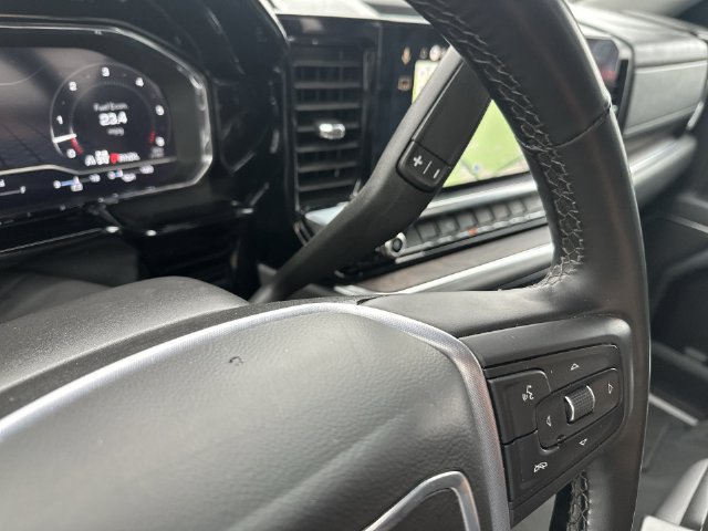 Used 2025 GMC Sierra 1500 SLT AWD/4WD image 30