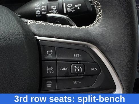 Used 2023 Jeep Grand Cherokee L Limited w/ Black Appearance Package AWD/4WD image 27