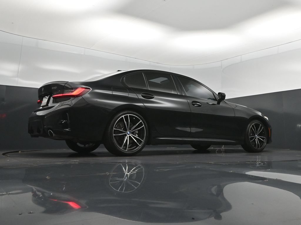 Certified 2024 BMW 330i Sedan w/ M Sport Package RWD image 42
