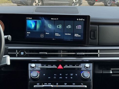 Used 2025 Hyundai Santa Fe SEL image 20