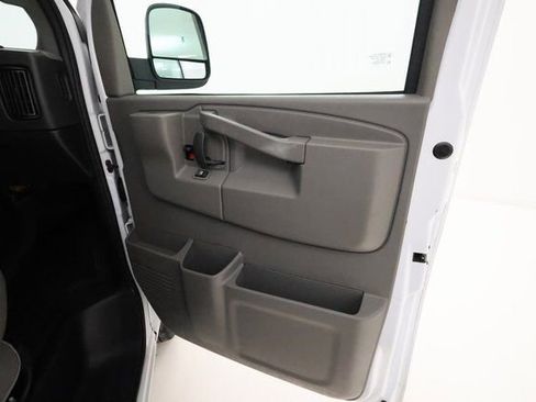Used 2024 Chevrolet Express 3500 LT w/ LT Preferred Equipment Group image 19