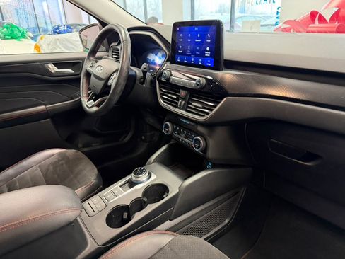 Used 2021 Ford Escape SEL w/ SEL Stealth AWD Package image 33