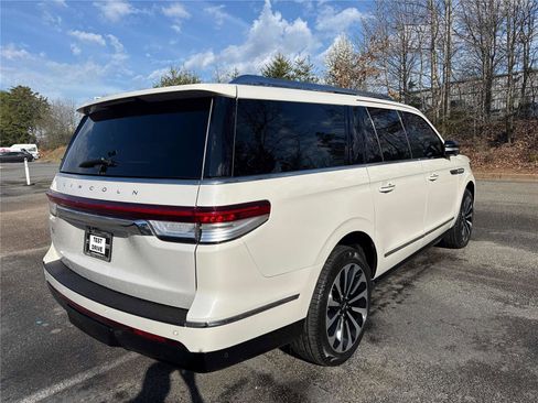 Used 2023 Lincoln Navigator L Reserve image 5