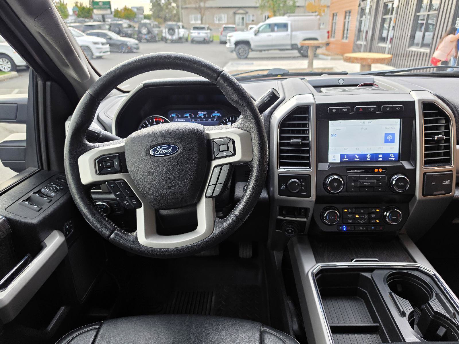 Used 2020 Ford F350 Lariat w/ Lariat Ultimate Package AWD/4WD image 18