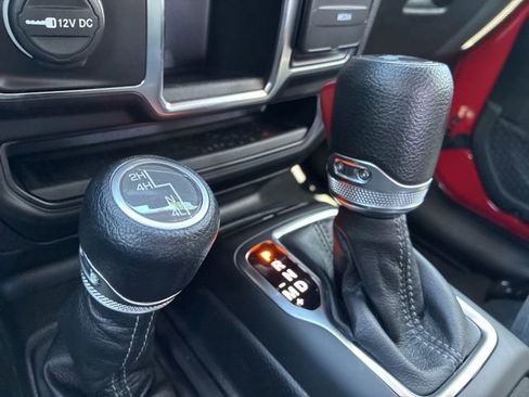 Used 2024 Jeep Wrangler Sport AWD/4WD image 32