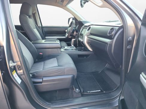 Used 2017 Toyota Tundra SR5 image 24