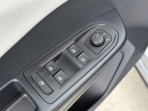 New 2026 Volkswagen Taos S image 11