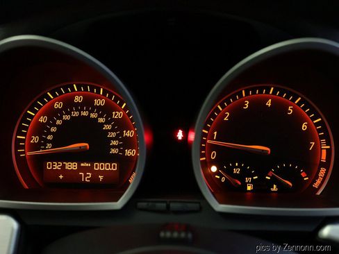 Used 2006 BMW Z4 3.0si RWD image 16