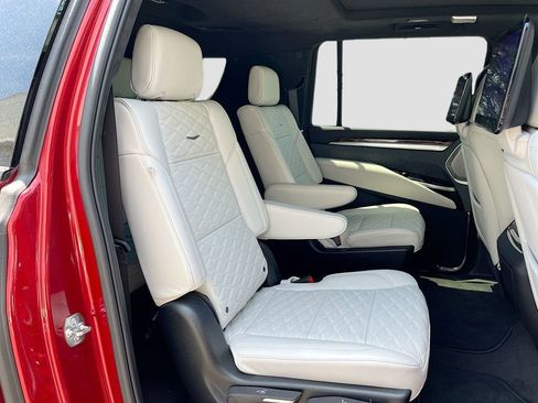 New 2026 Cadillac Escalade ESV Platinum Luxury RWD image 35