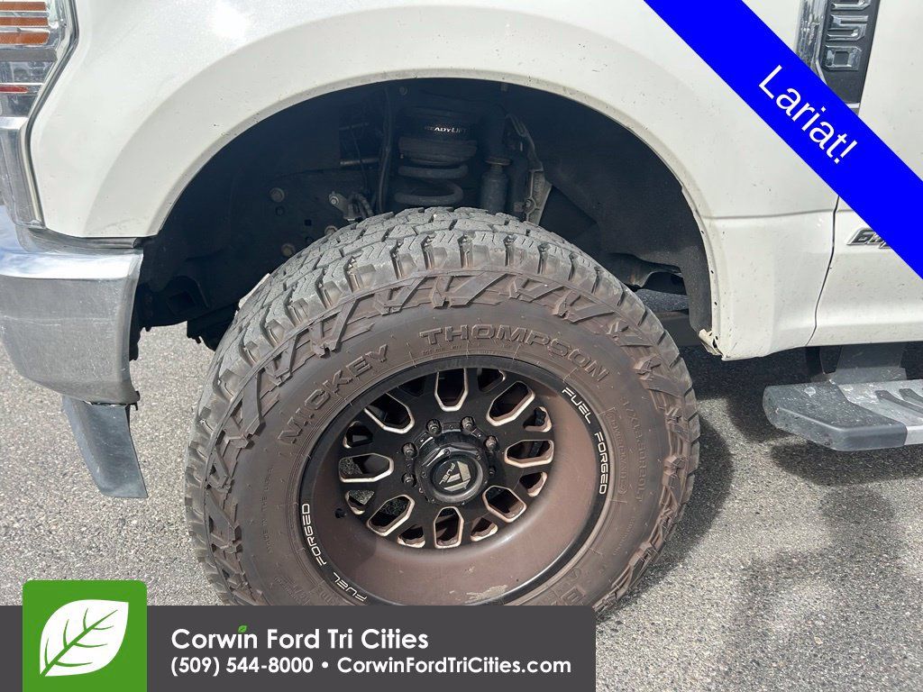 Used 2020 Ford F350 Lariat w/ Lariat Ultimate Package AWD/4WD image 14