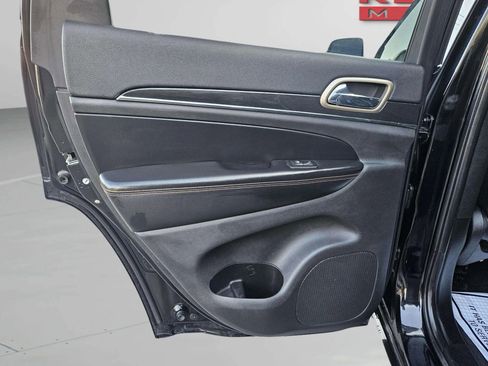 Used 2017 Jeep Grand Cherokee Limited 75th Anniversary image 22