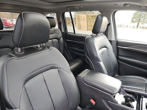 Used 2022 Jeep Grand Cherokee Limited 4xe w/ Luxury Tech Group II image 12