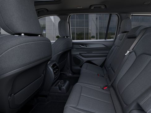 New 2025 Jeep Grand Cherokee L Laredo image 23