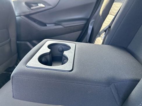 Used 2025 Chevrolet Equinox LT FWD image 31