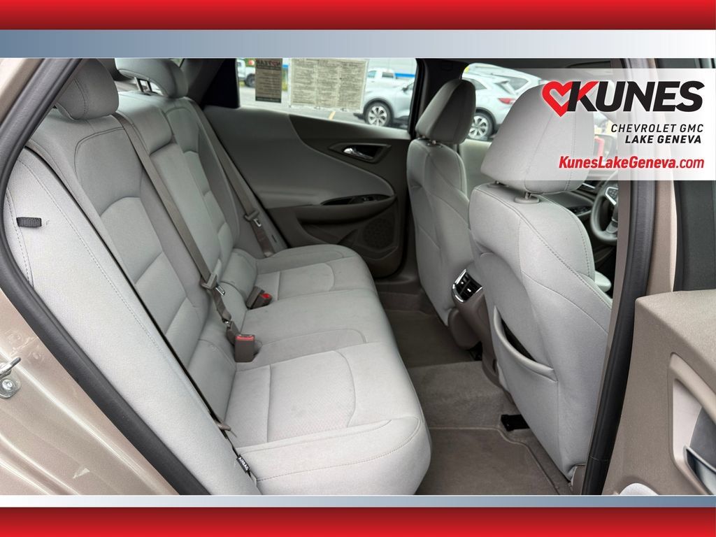 Used 2025 Chevrolet Malibu LT FWD image 37