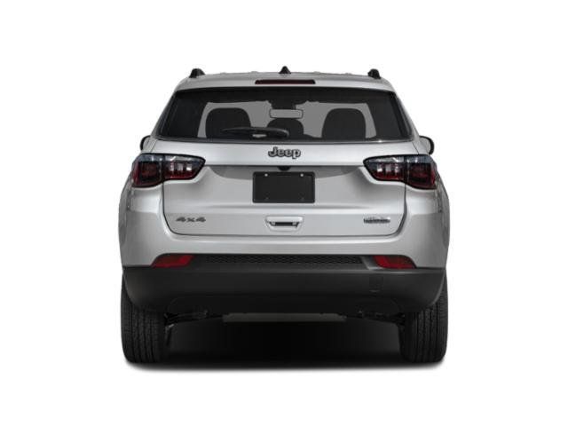 Used 2025 Jeep Compass Latitude AWD/4WD image 8