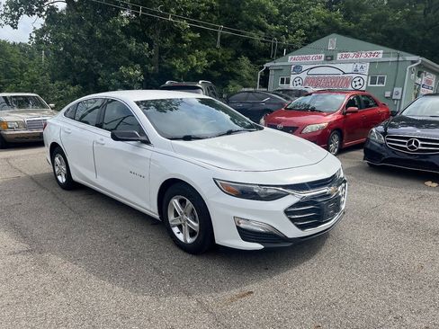 Used 2019 Chevrolet Malibu LS FWD image 1