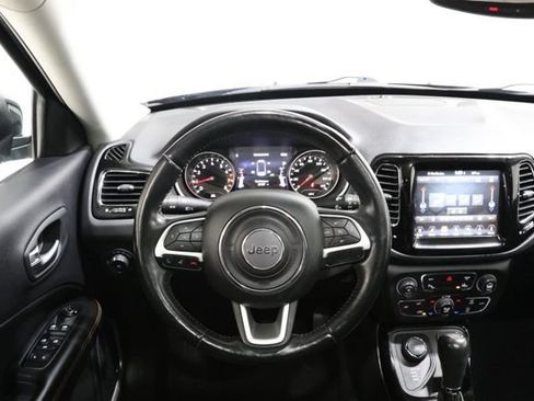 Used 2018 Jeep Compass Limited w/ Navigation Group AWD/4WD image 13