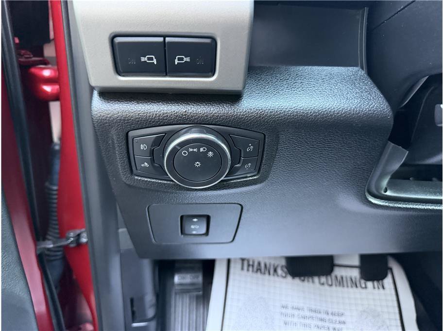 Used 2015 Ford F150 Lariat w/ Equipment Group 501A Mid AWD/4WD image 26