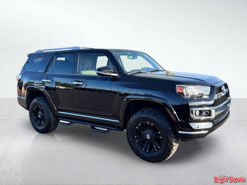 Certified 2017 Toyota 4Runner Limited AWD/4WD image 9