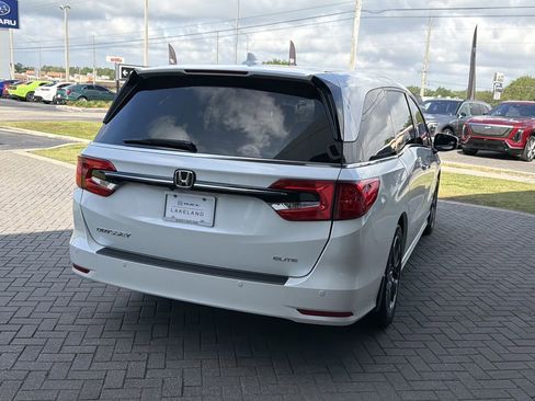 Used 2022 Honda Odyssey Elite image 5