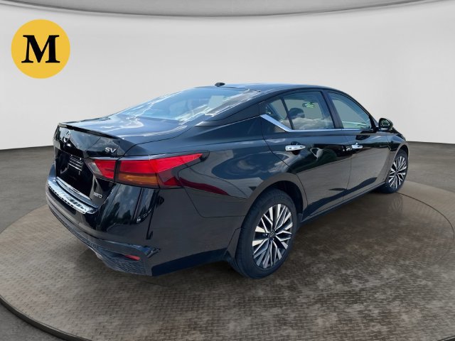 Used 2023 Nissan Altima 2.5 SV w/ SV Premium Package AWD/4WD image 5