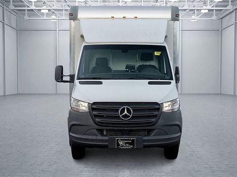 New 2024 Mercedes-Benz Sprinter 4500 image 2
