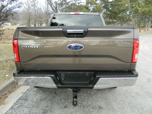 Used 2015 Ford F150 XLT w/ Equipment Group 301A Mid image 8
