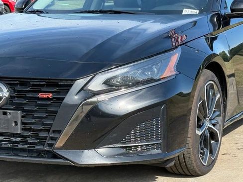 Used 2024 Nissan Altima 2.5 SR image 11