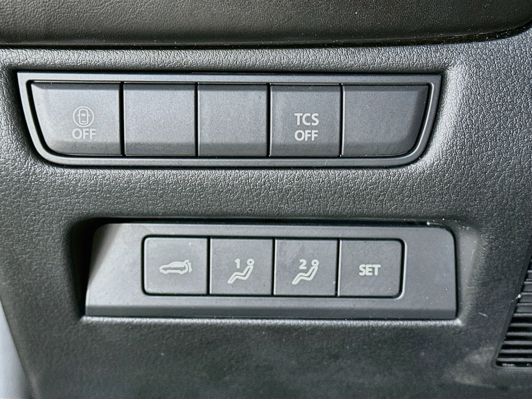 Used 2025 MAZDA CX-50 AWD 2.5 S w/ Premium Plus Pkg image 17