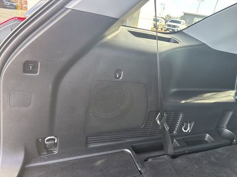 Used 2023 Ford Explorer Limited w/ Limited Technology Package image 51