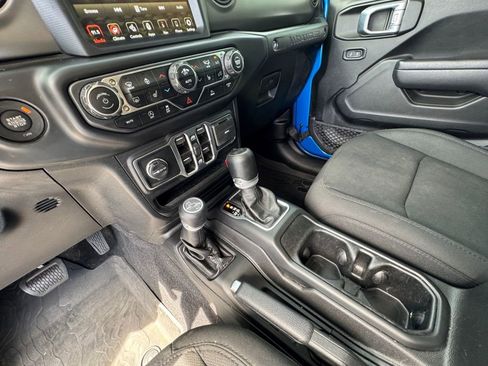 Used 2022 Jeep Wrangler Unlimited Sport AWD/4WD image 28
