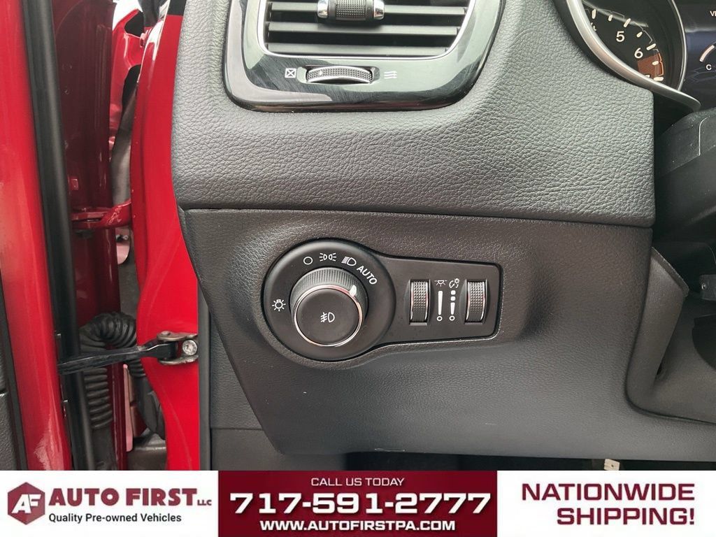 Used 2021 Jeep Compass Latitude w/ Sun and Sound Group AWD/4WD image 20