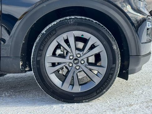 Certified 2024 Ford Explorer XLT w/ Equipment Group 202A image 10