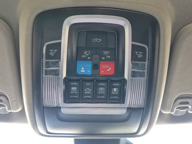 Used 2025 RAM 1500 Limited AWD/4WD image 34