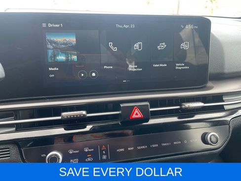 Used 2026 Kia Sportage EX w/ EX Panorama Roof Package FWD image 13