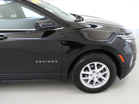 Used 2023 Chevrolet Equinox LT image 11